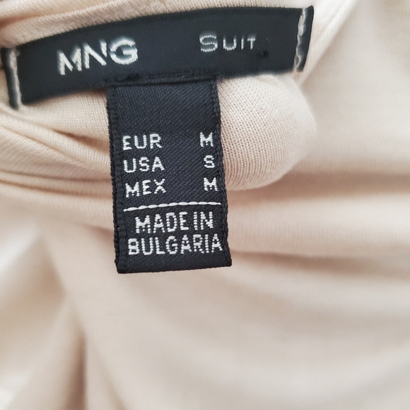 Dress - Picture 6 of 6